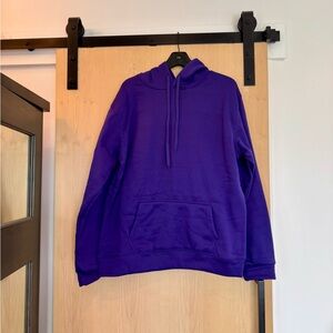 Purple Sweatshirt with Hood and Pullover Design